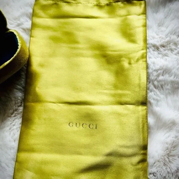 ♥️ Gucci eyeglass case, cleaning cloth and silk pouch